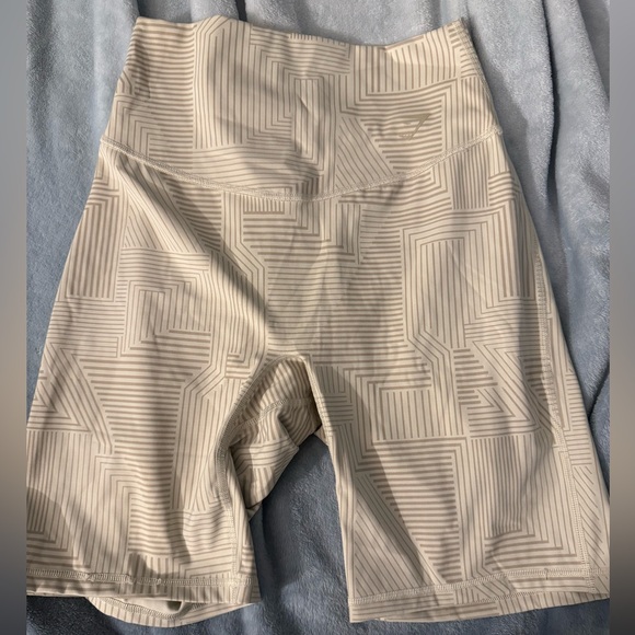 Gymshark Elevate Cycling Shorts Size S in Sandy Brown NWT in packaging and unope - Picture 1 of 5